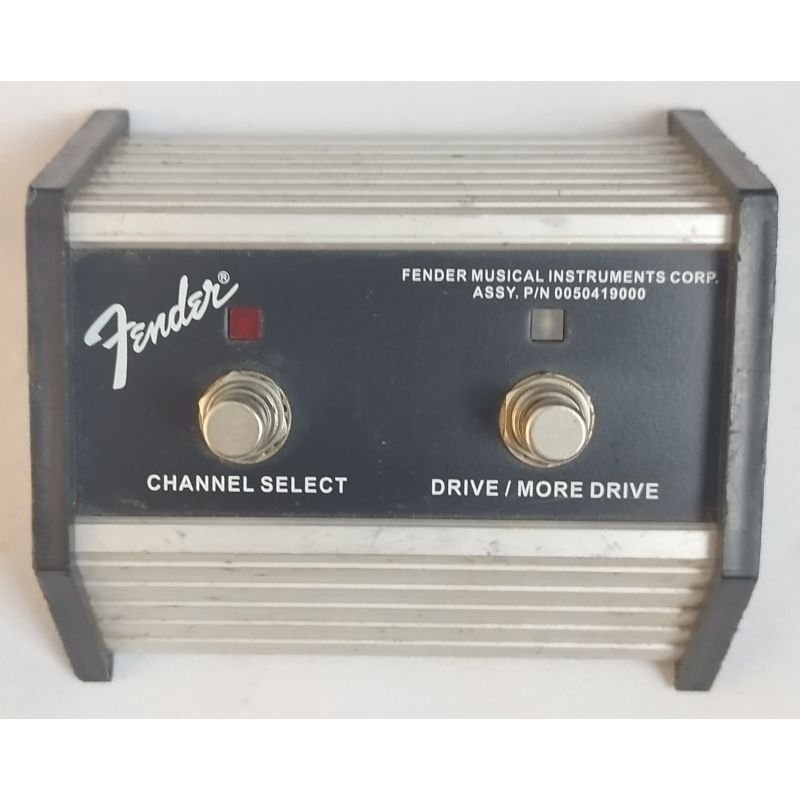 AMPLIFICADOR FENDER FRONTMAN 212-R