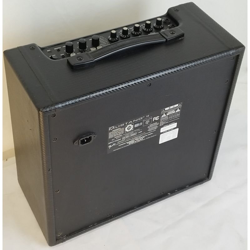 AMPLIFICADOR FENDER MUSTANG 40