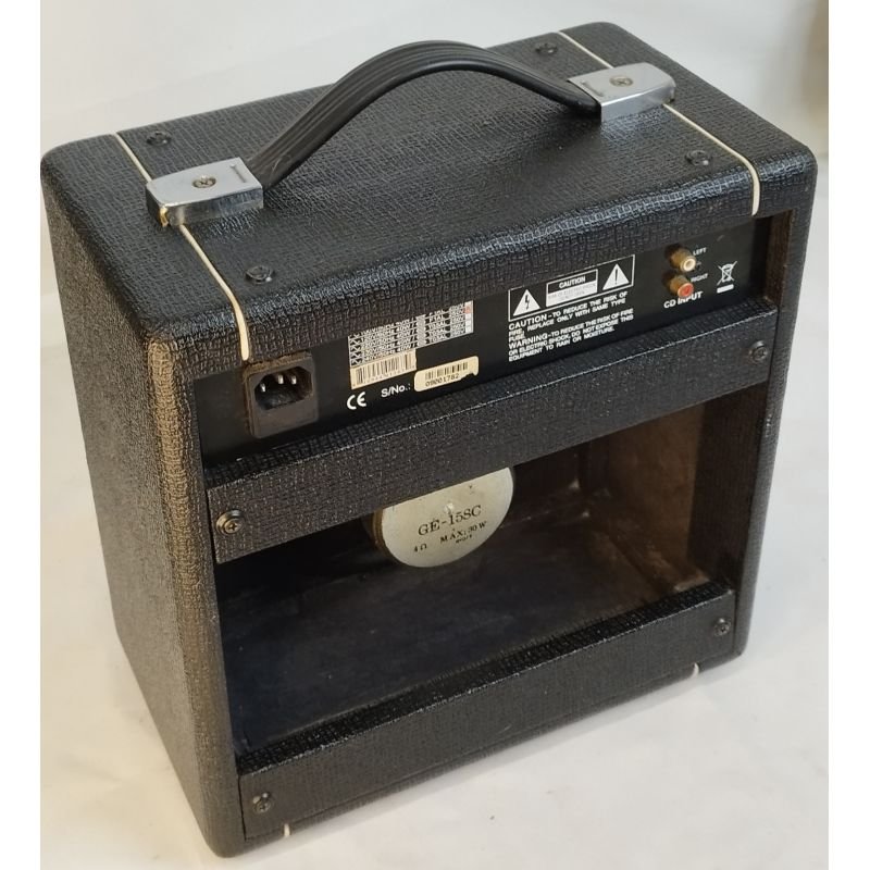 AMPLIFICADOR HIWATT G15 MAXWATT SERIES