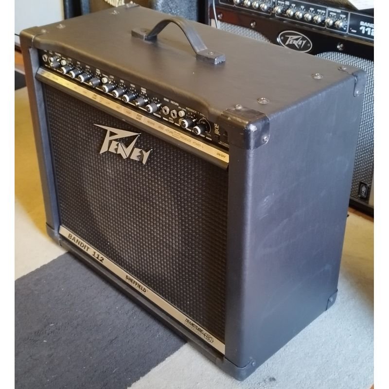 AMPLIFICADOR PEAVEY BANDIT 112