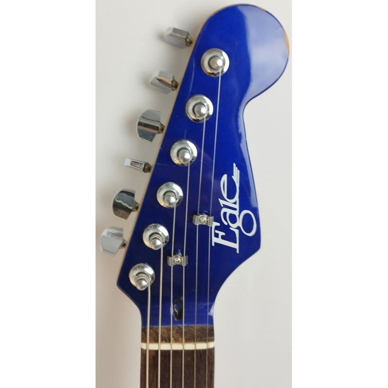 GUITARRA EAGLE STRATO
