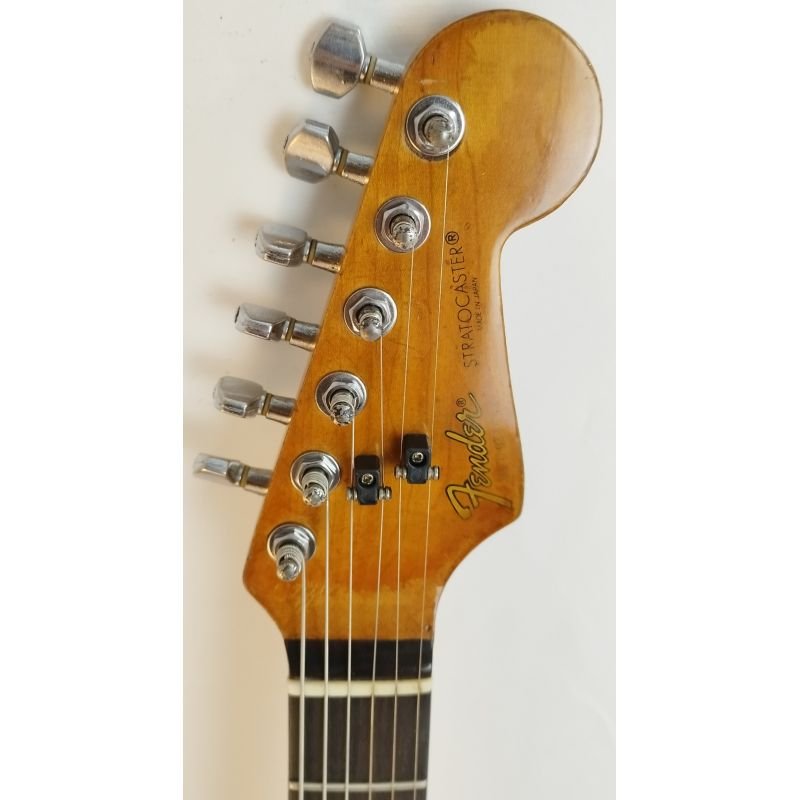 GUITARRA FENDER STRATOCASTER JAPONESA CAP. EMG