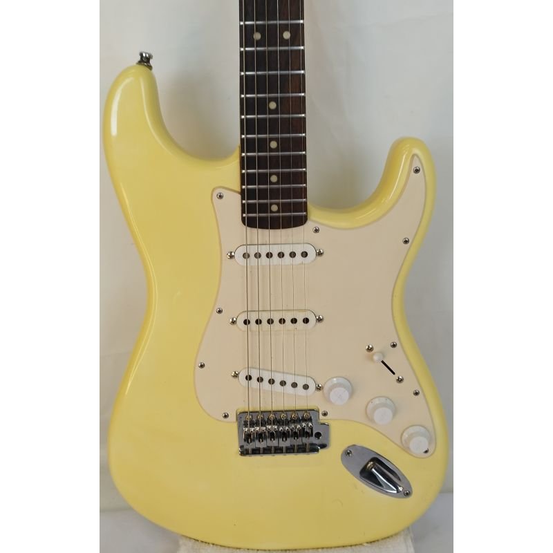 GUITARRA SQUIER BULLET STRAT