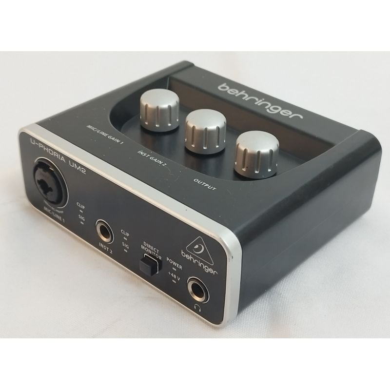 INTERFACE DE ÁUDIO BEHRINGER U-PHORIA UM2
