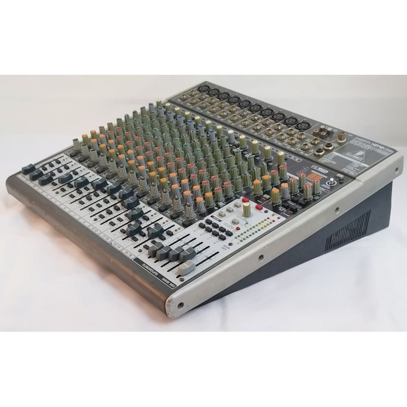 MESA DE SOM BEHRINGER XENYX X2442USB
