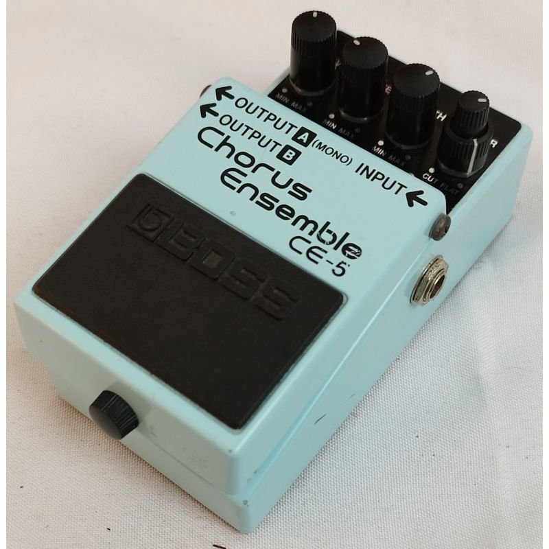 PEDAL BOSS CE-5