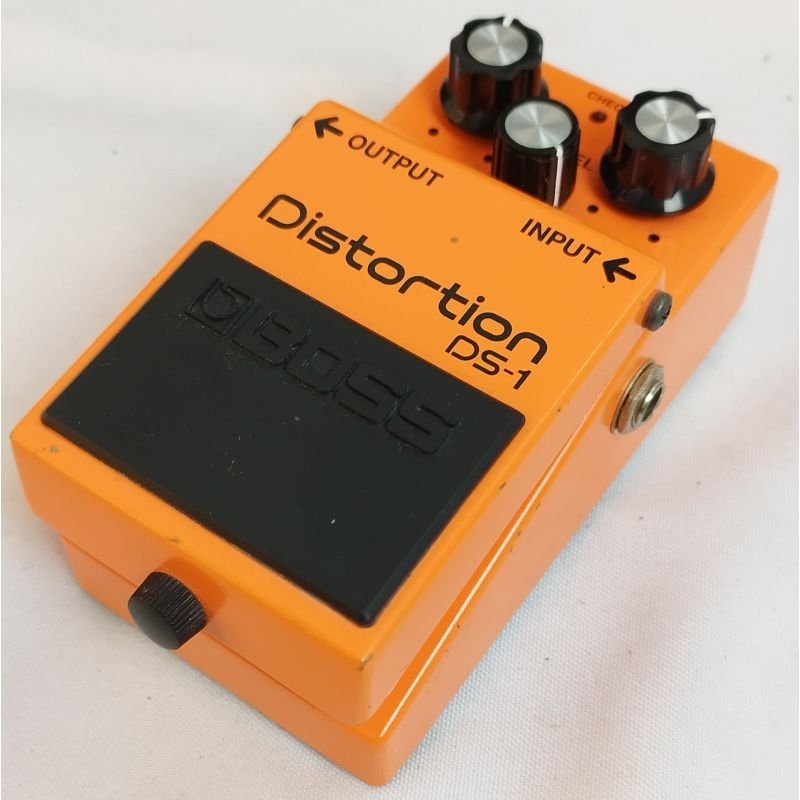PEDAL BOSS DS-1 DISTORTION