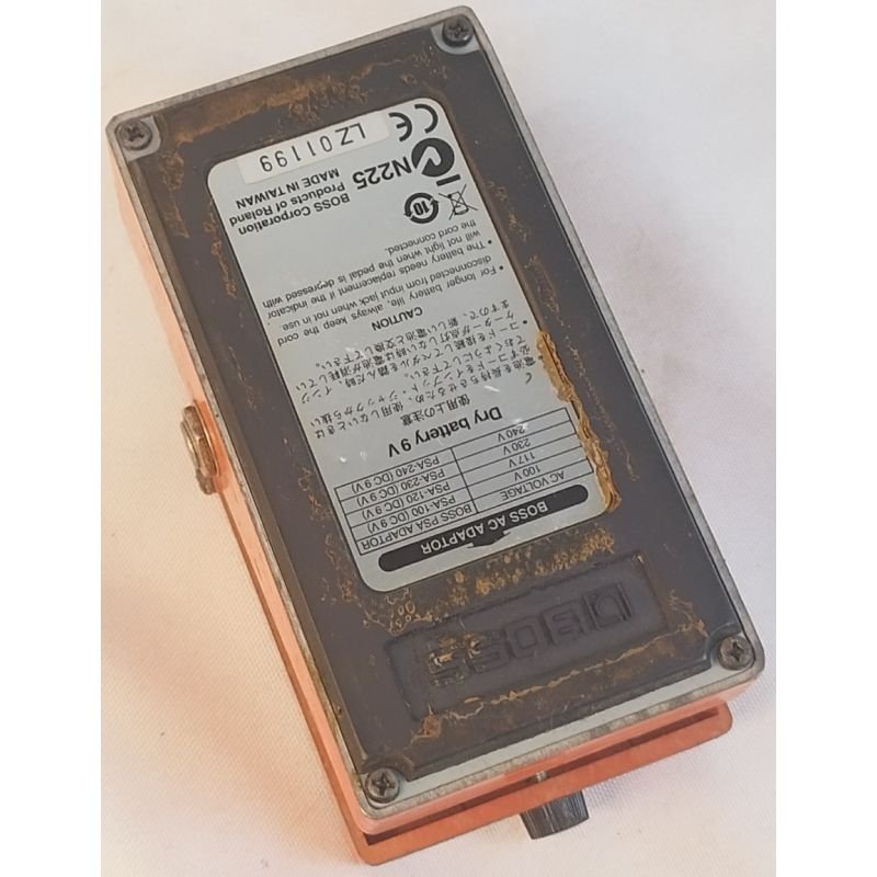 PEDAL DE DISTORÇÃO BOSS MD-2