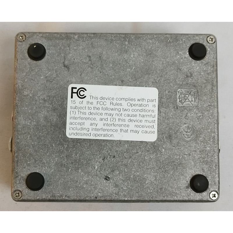 PEDAL EHX STEREO MEMORY MAN WITH HAZARAI