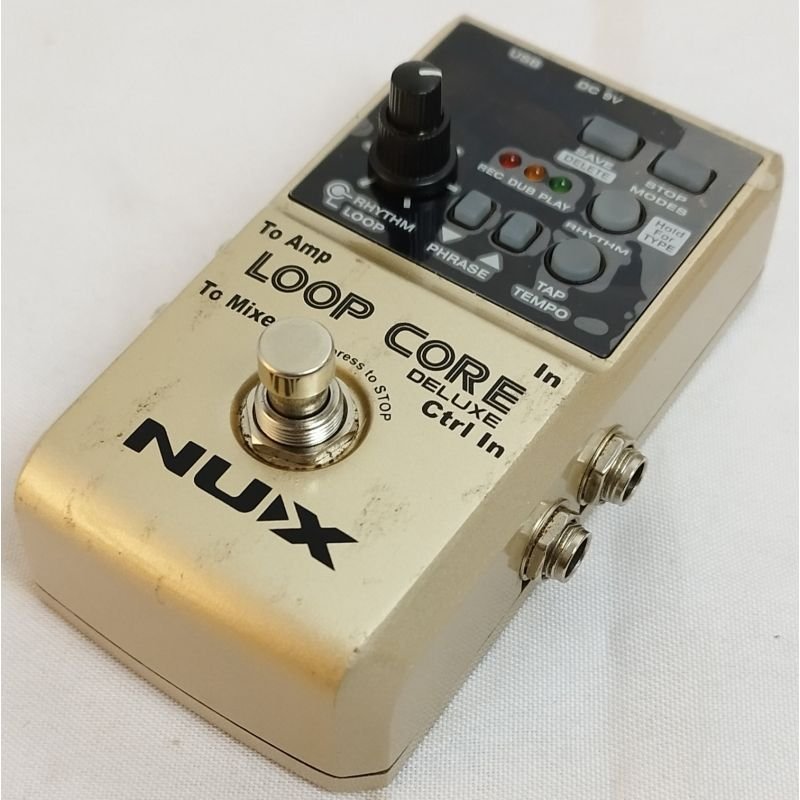 PEDAL NUX LOOP CORE DELUXE BUNDLE