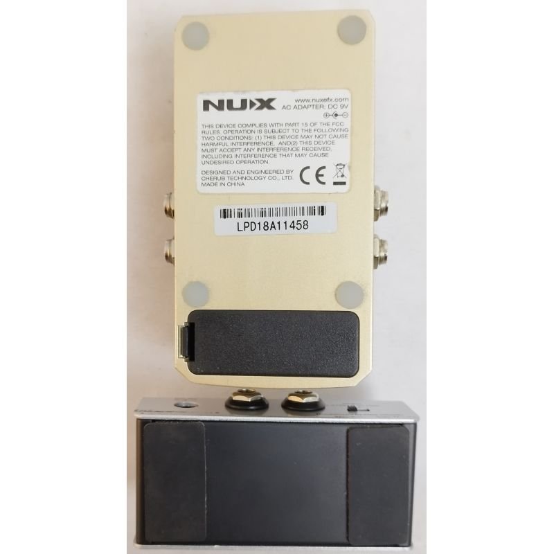 PEDAL NUX LOOP CORE DELUXE BUNDLE