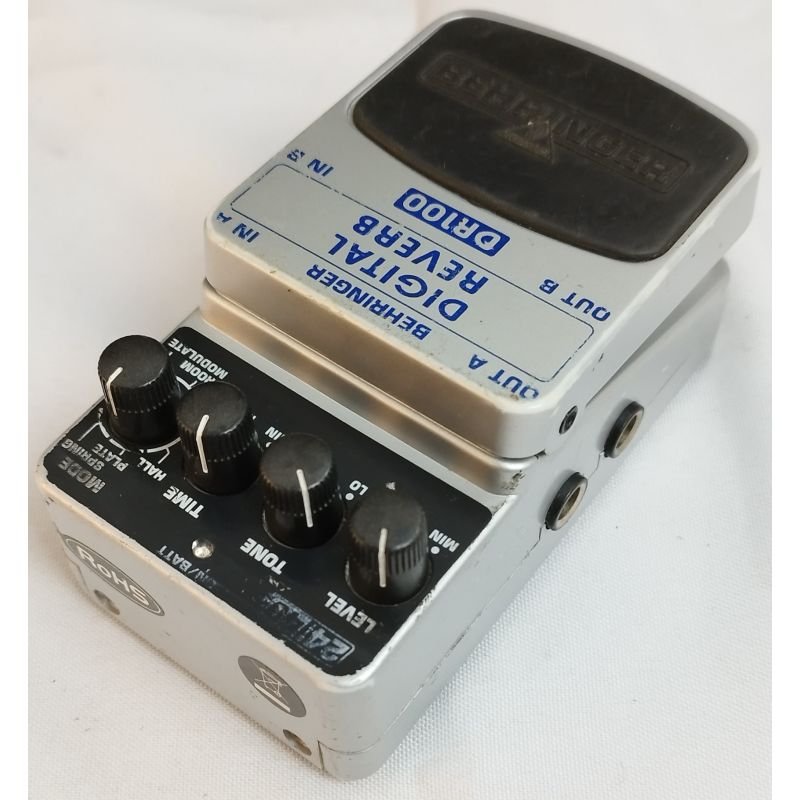 PEDAL REVERB BEHRINGER DR-100