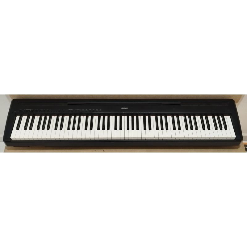 ジャンク品　YAMAHA DIGITAL PIANO P-95 LOJA PRO BAIXO - PIANO DIGITAL YAMAHA P-95
