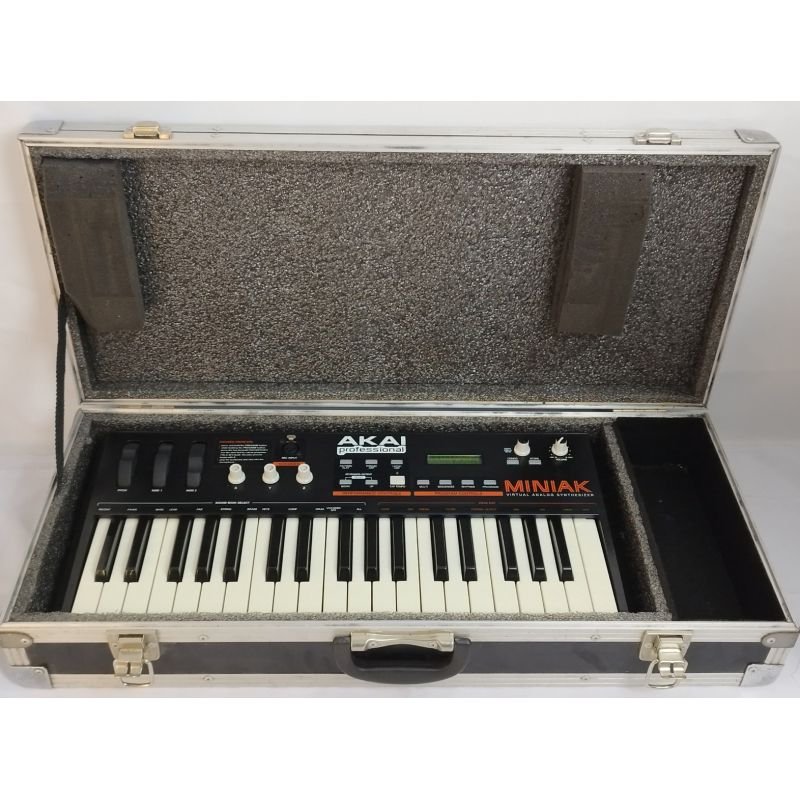 SINTETIZADOR AKAI MINIAK (COM CASE)