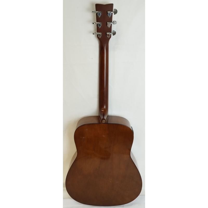 VIOLÃO YAMAHA F600 (TAMPO MACIÇO EM SPRUCE/ CAPTAÇÃO FISHMAN)